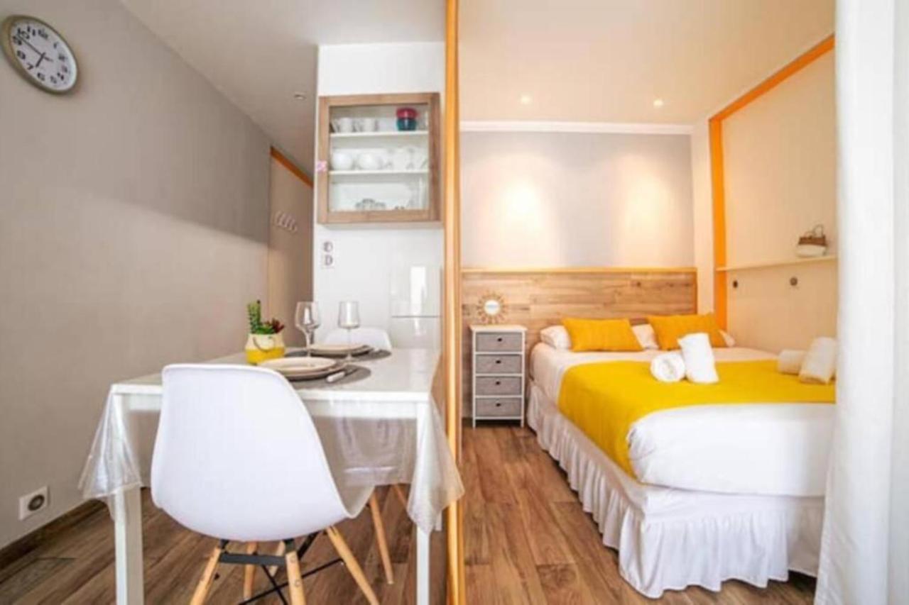 Cocoon Center - Rue D'Antibes - 200M Plage- Clim - Wifi - Unique Cannes Luaran gambar