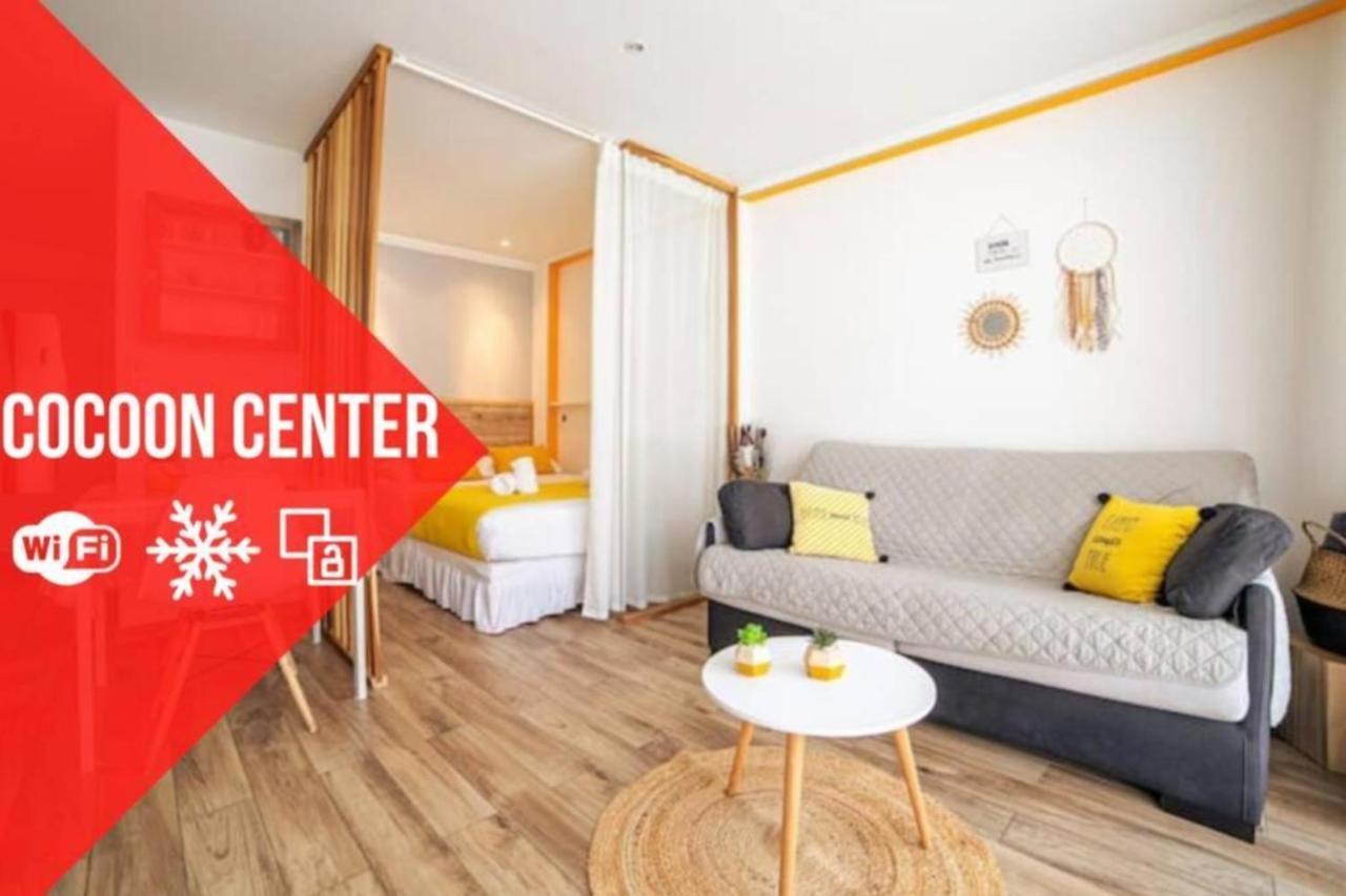 Cocoon Center - Rue D'Antibes - 200M Plage- Clim - Wifi - Unique Cannes Luaran gambar
